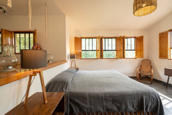 Room 3 of 27