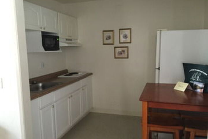 Room 28 of 35