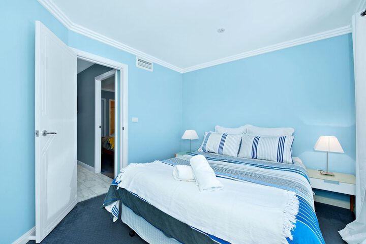 Room 4 of 26