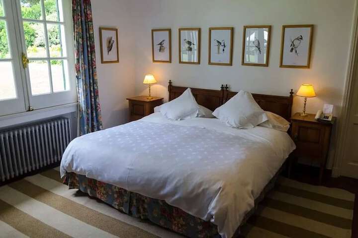 Room 33 of 67