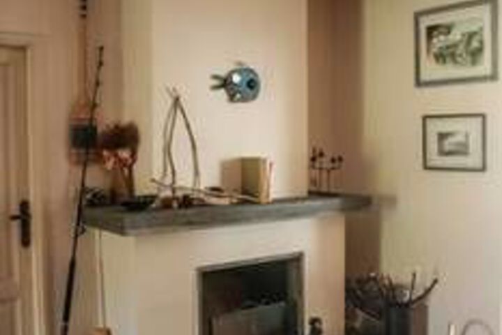 Room 12 of 25