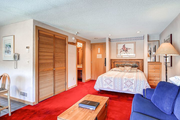 Room 3 of 29