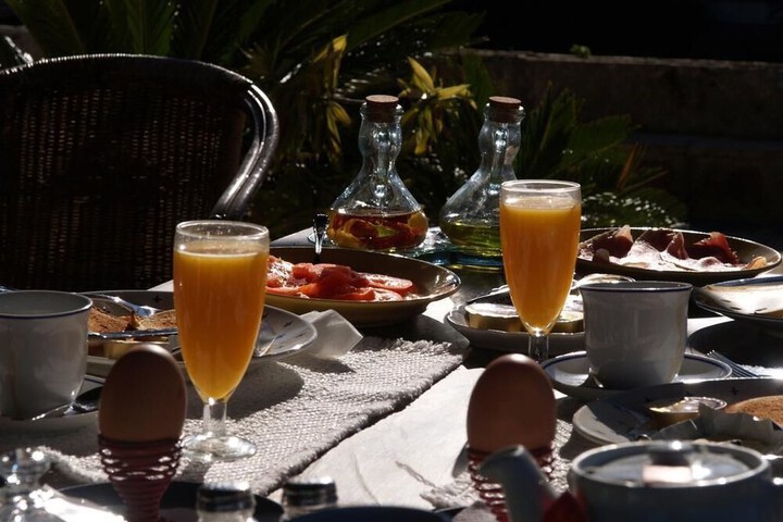Breakfast/Coffee Service 39 of 60