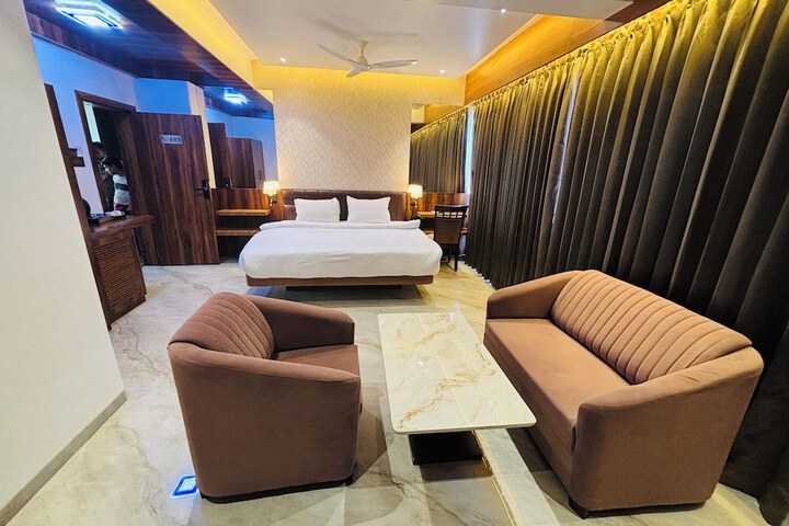 Room 7 of 27
