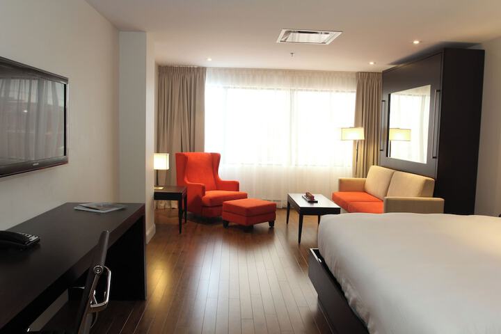 Room 44 of 109