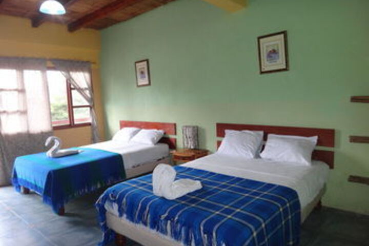 Room 10 of 28