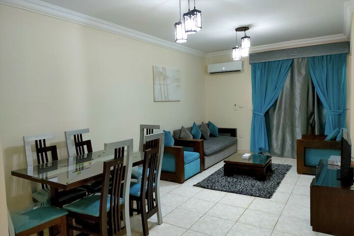 Room 9 of 18