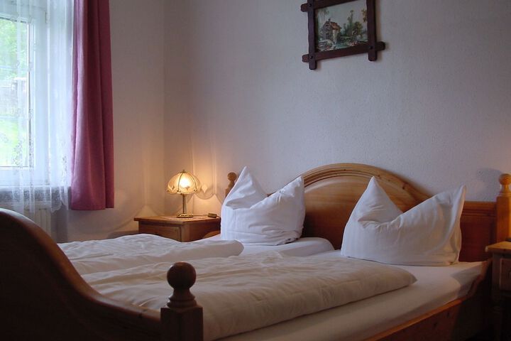 Room 8 of 30
