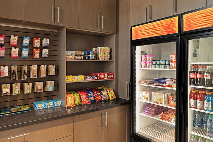 Snack bar