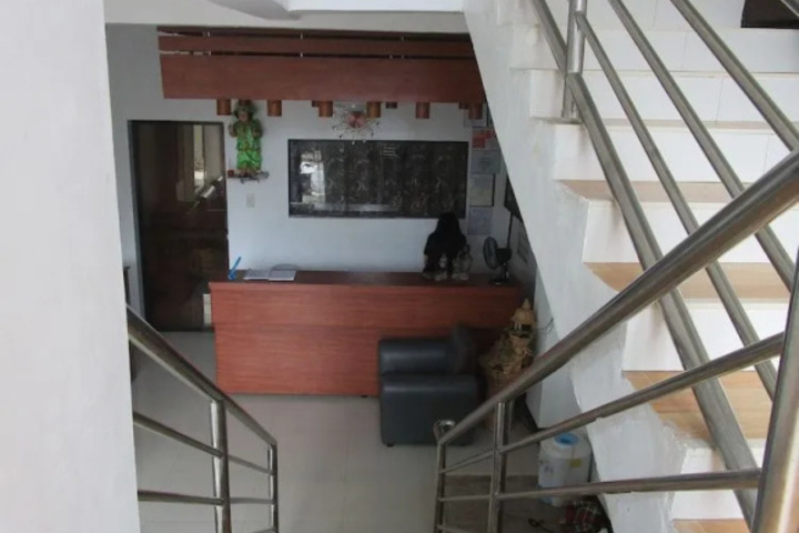 Room 12 of 20