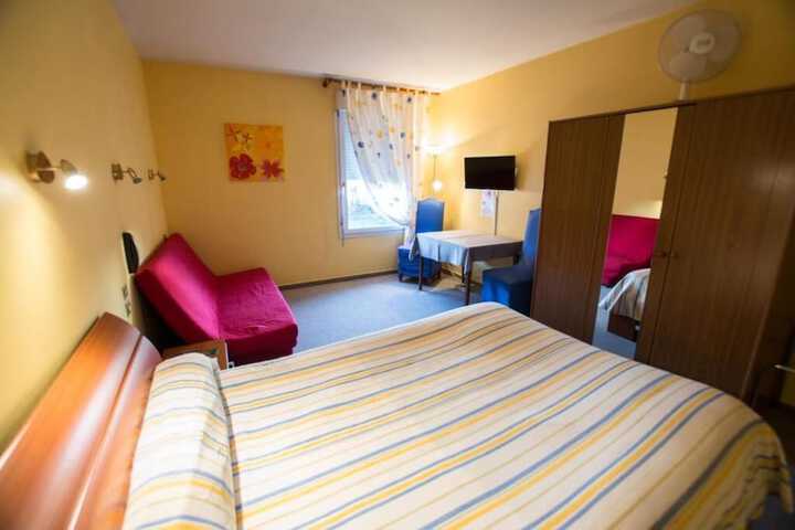 Room 3 of 31