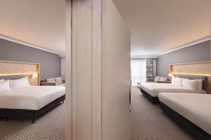 Room 7 of 87