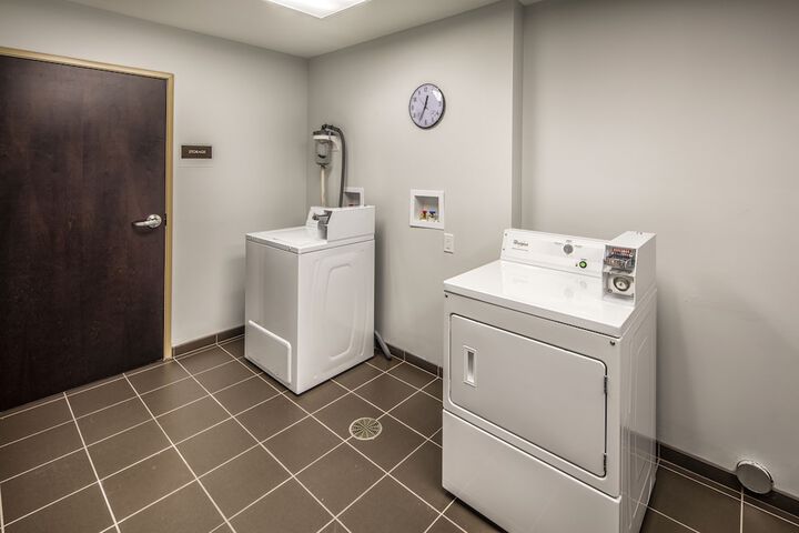 Room 30 of 46