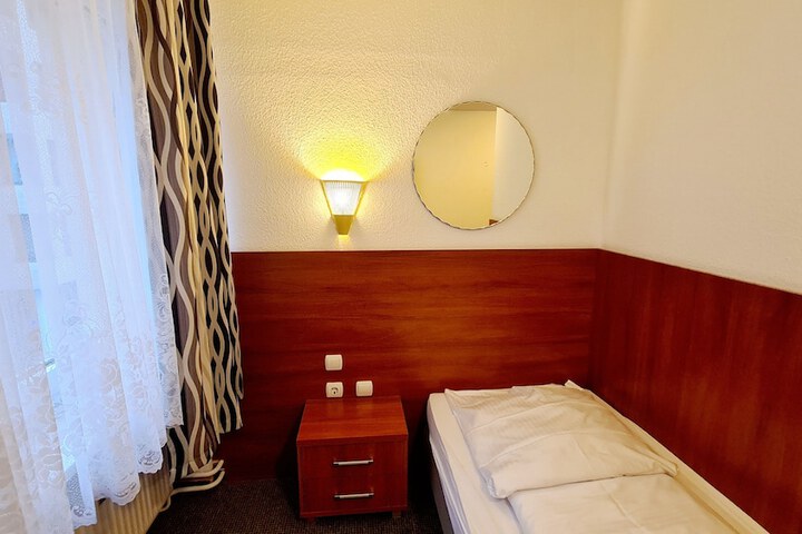 Room 31 of 91