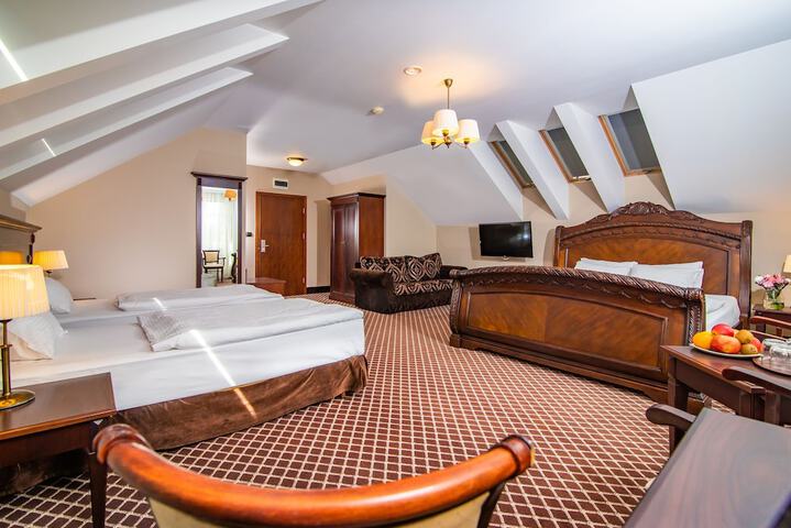 Room 16 of 58