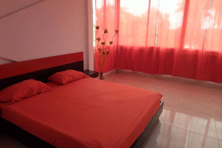 Room 9 of 22