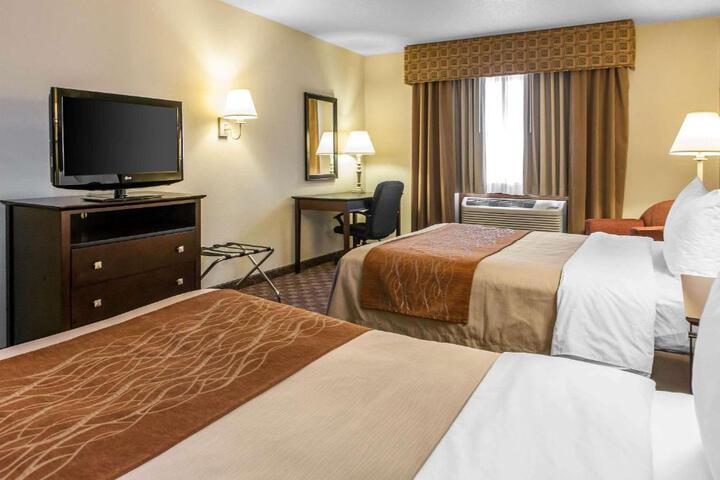 2 Queen Beds (4 of 8)