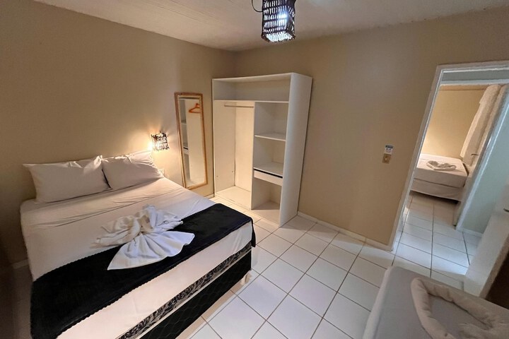 Room 48 of 71