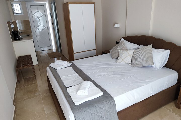 Room 30 of 82