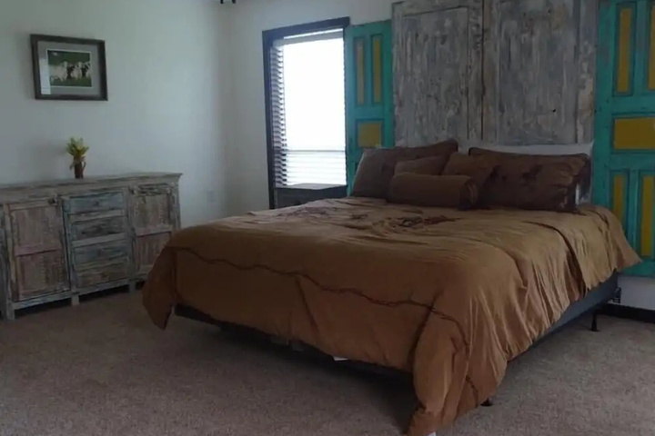 Room 3 of 12