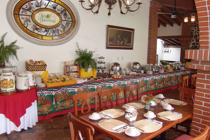 Dining 45 of 68
