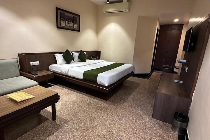 Room 20 of 51