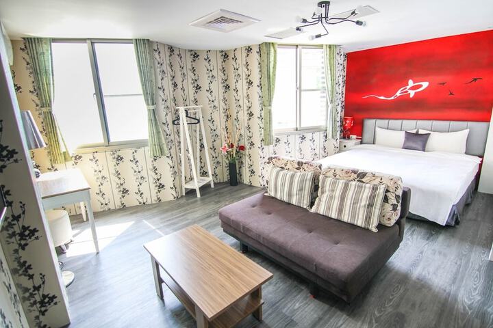 Room 21 of 48