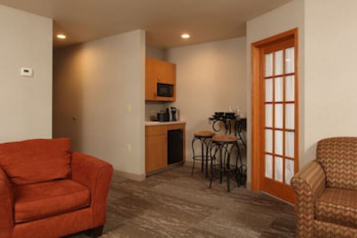 Room 82 of 261