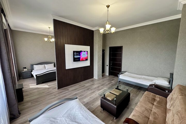 Room 22 of 45