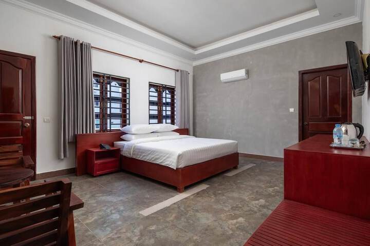 Room 16 of 37
