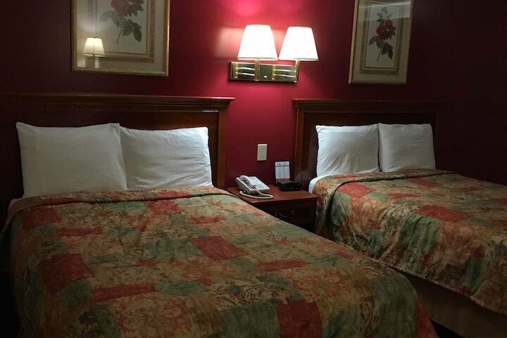 Room 15 of 52