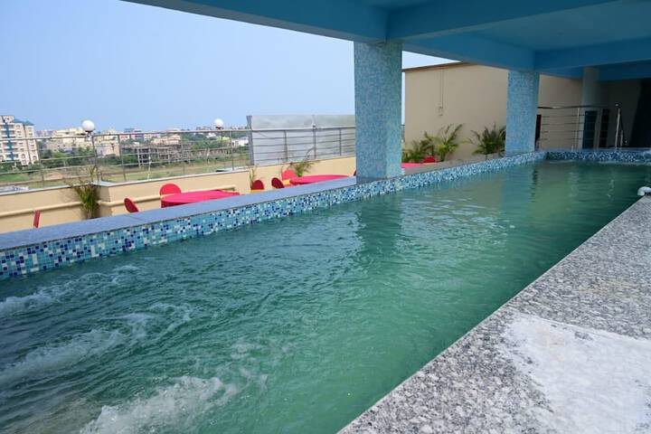Pool 5 of 6