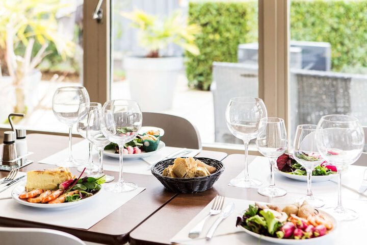 Dining Photos