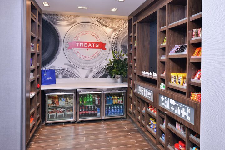 Snack bar