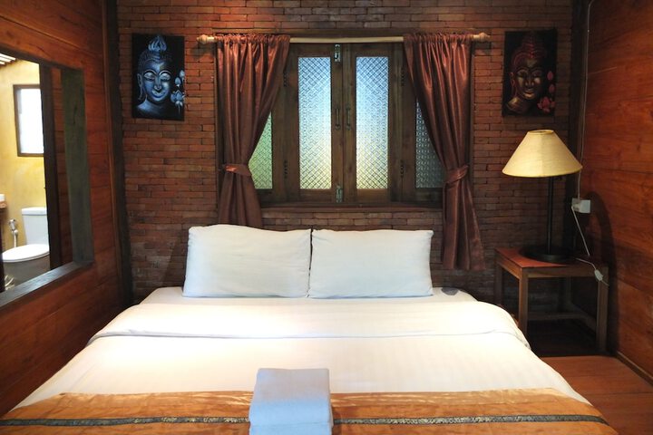 Room 48 of 90