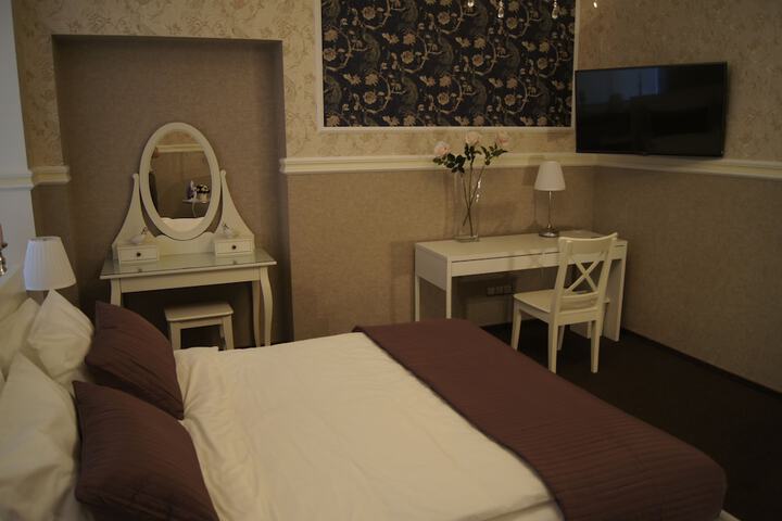 Room 7 of 58