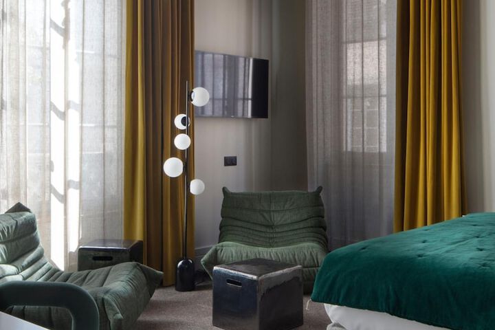 Room 8 of 46