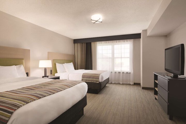 2 Queen Beds (6 of 28)