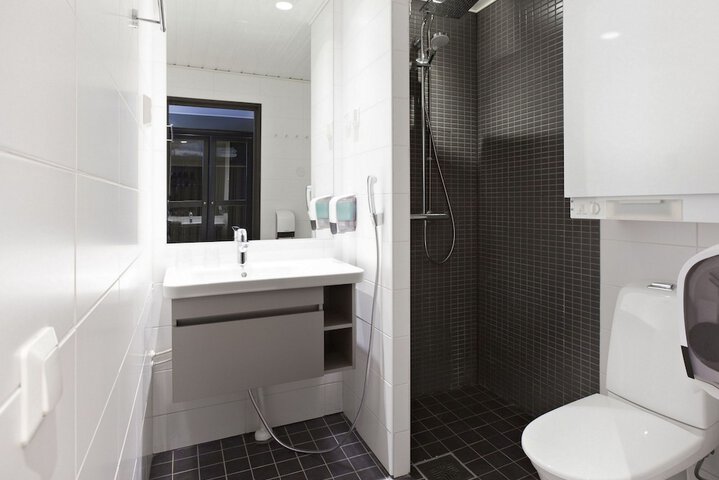 Clean Restrooms