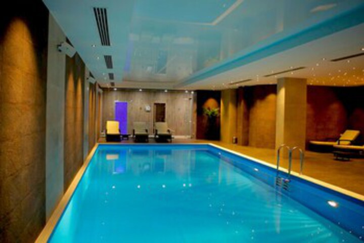 Pool 13 of 27