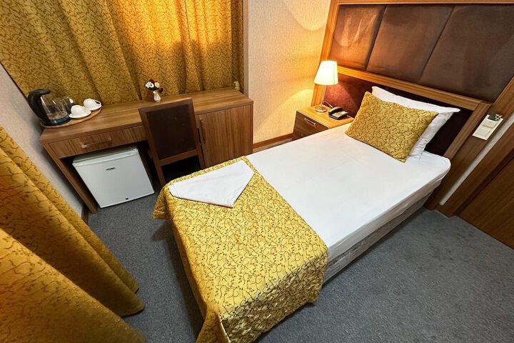 Room 17 of 47