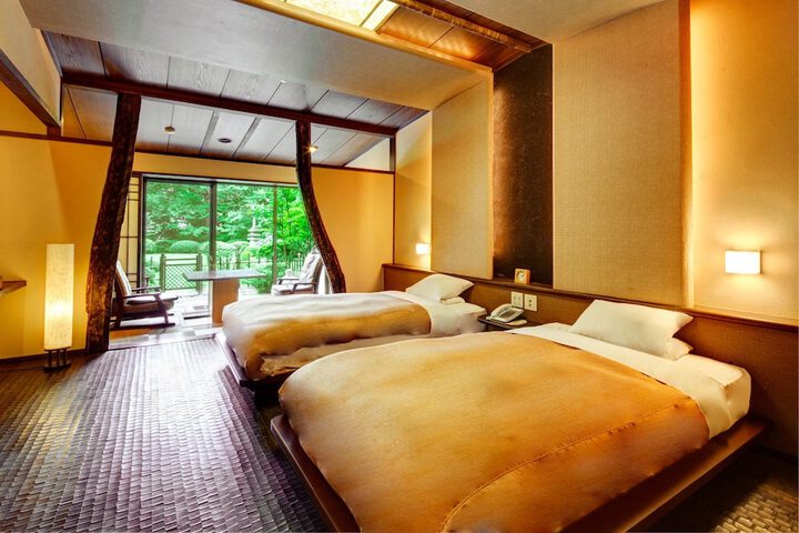 Room 22 of 68