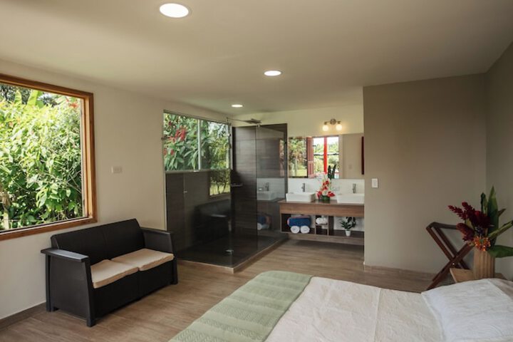 Room 7 of 34