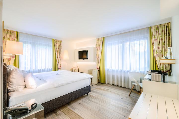 Room 14 of 72