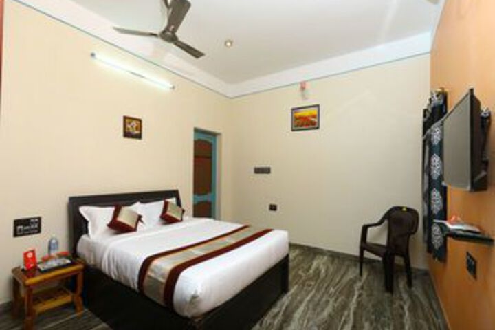 OYO 10782 Home Serene 3 BHK Near Airport