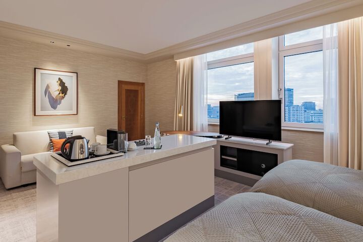 Room 277 of 457
