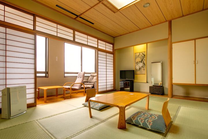 Room 4 of 31
