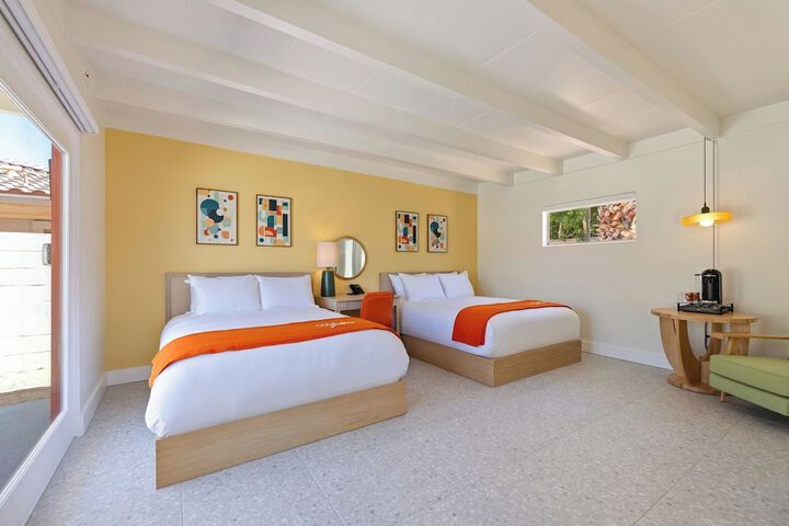 Room 29 of 87