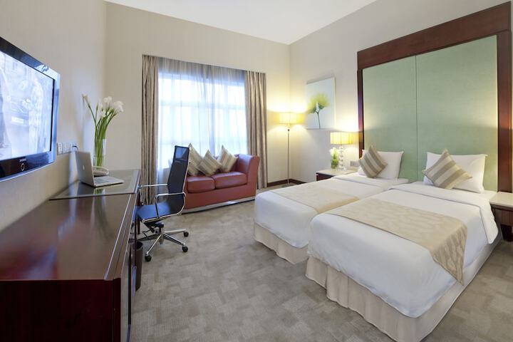 Room 3 of 46