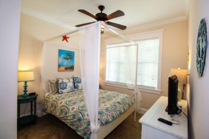 Room 14 of 25